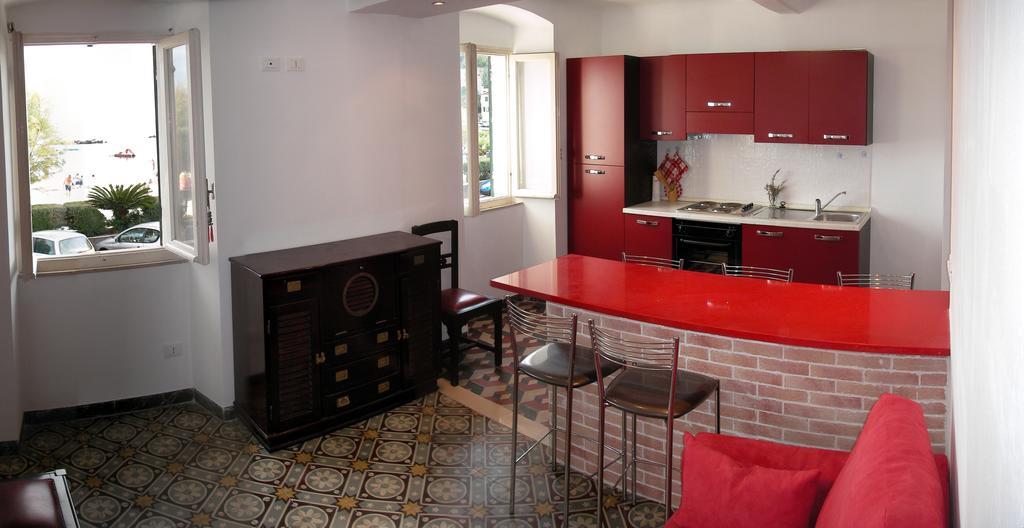 Villa Casa Flora San Terenzo Habitación foto